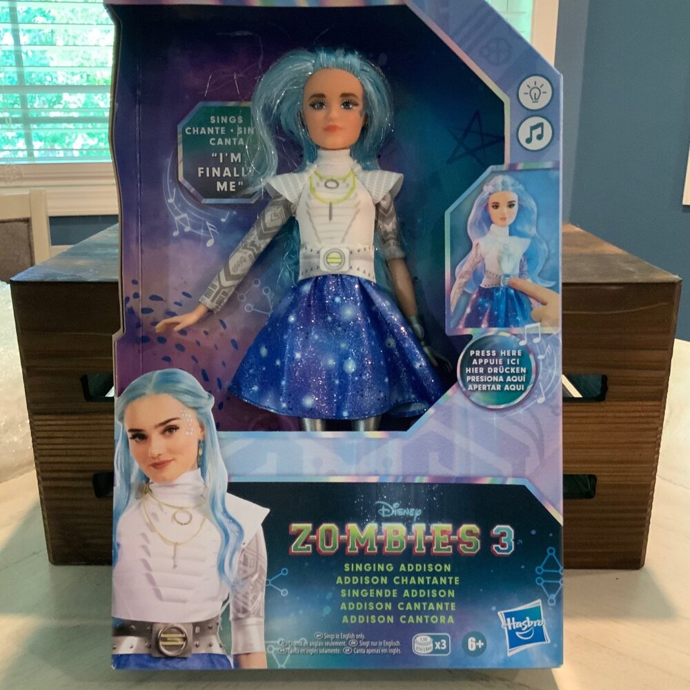 NWT Disney Zombies 3 Singing Addison Fashion Doll -- Light-Up & Singing Doll